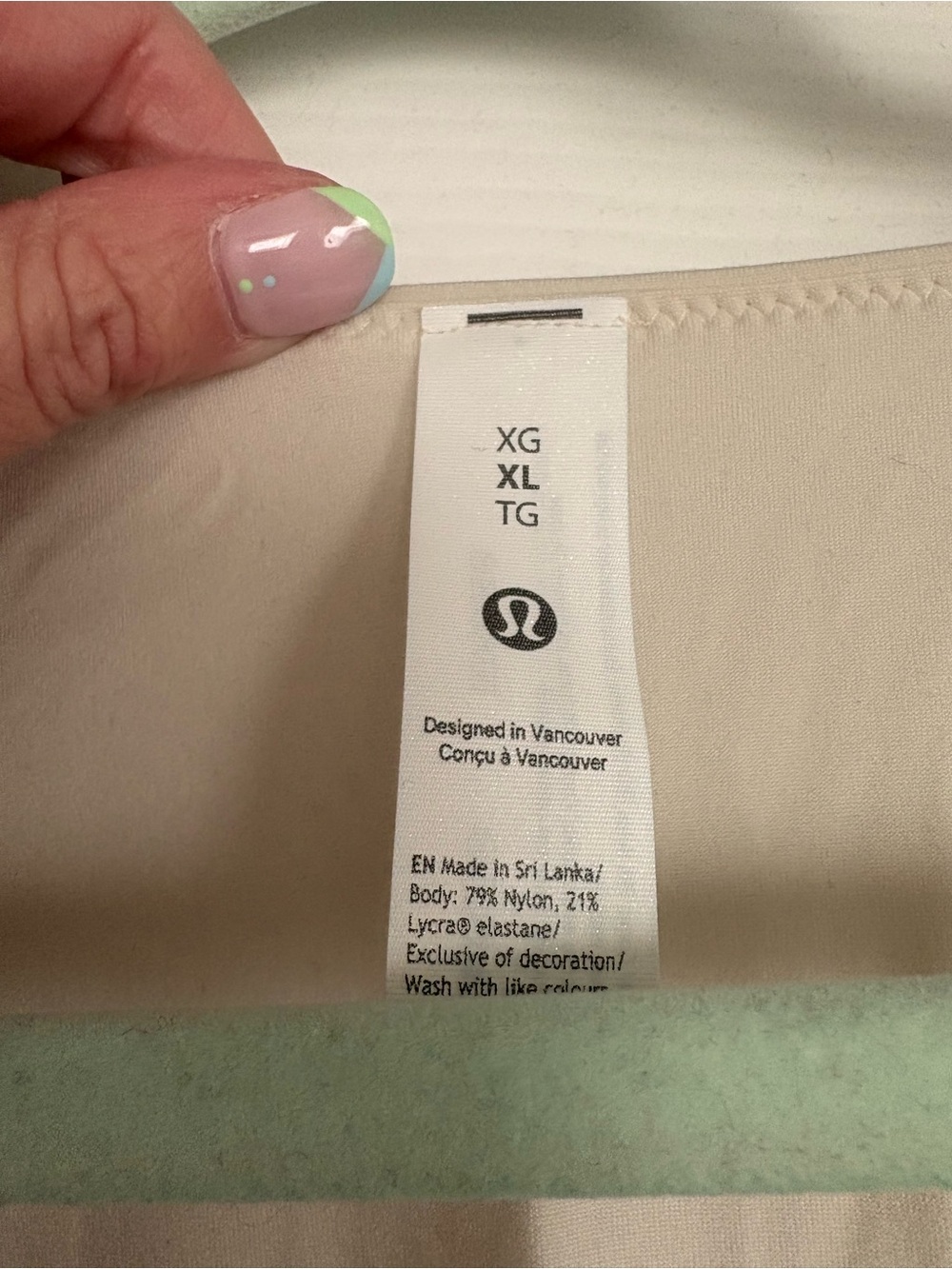 Lululemon - Picture 4 of 4